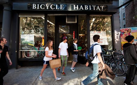 The facade of Bicycle Habitat with the old signage.